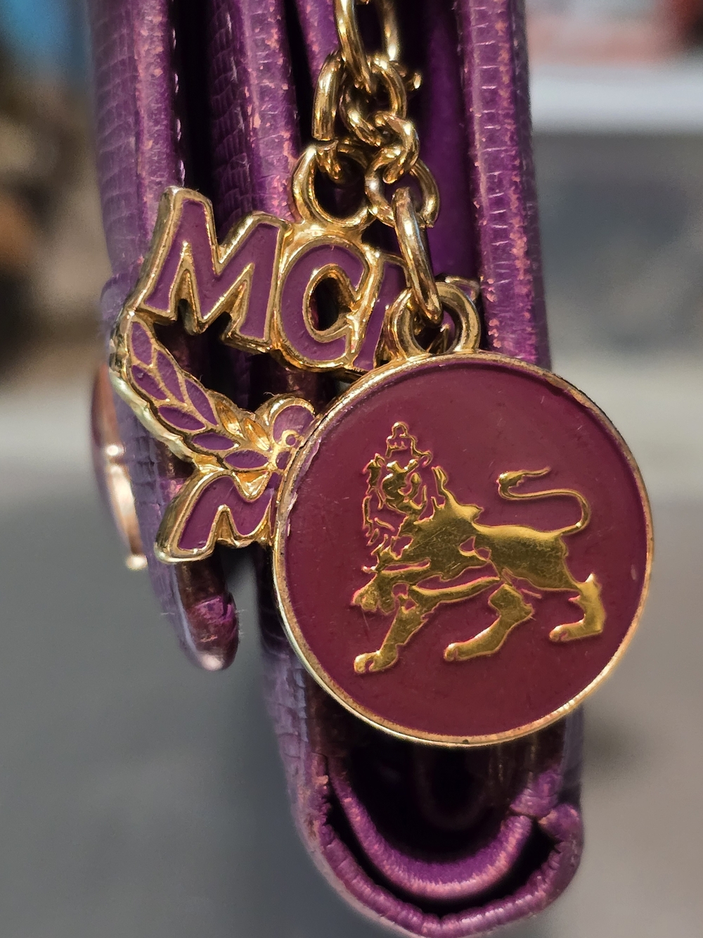 MCM EUC Purple Leather Logo Trifold Wallet with Gold Hardware & 2 MCM Charms 5.5 - Picture 3 of 11